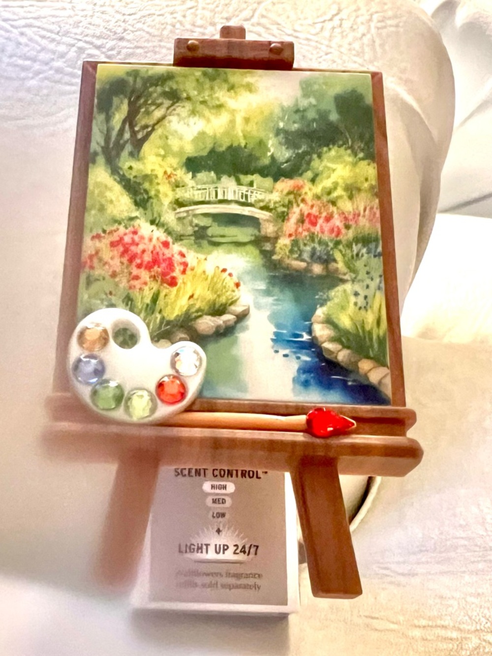 Easel Scent  Control Night Light!